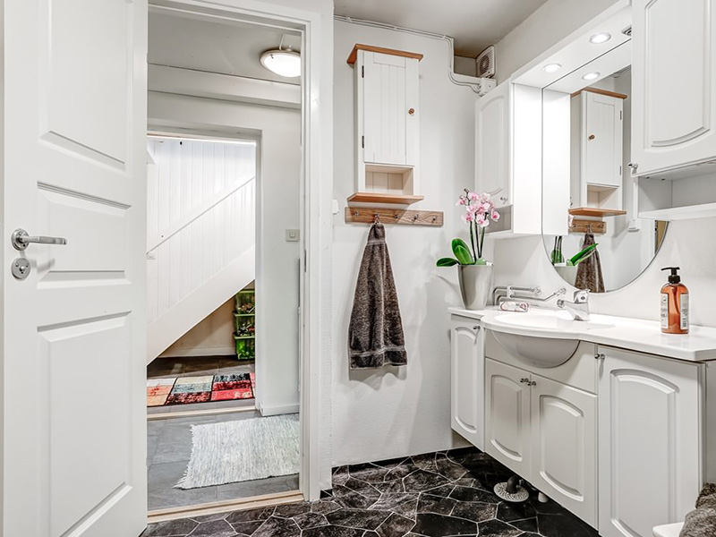 Renovering av badrum. Södertörns Villastad